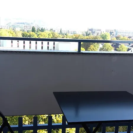 Newstyle * Ρέγκενσμπουργκ